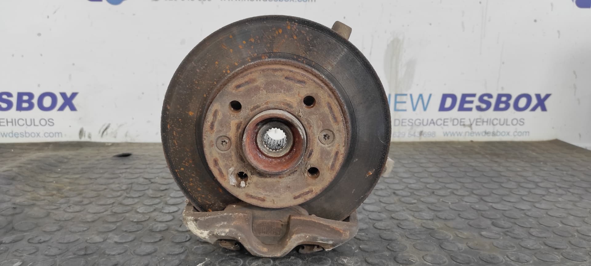Recambio de MANGUETA DELANTERA DERECHA para RENAULT RAPID/EXPRESS (F40) 1.6 D Familiar (F404) F8M720 referencia OEM IAM    - BLANCO 6