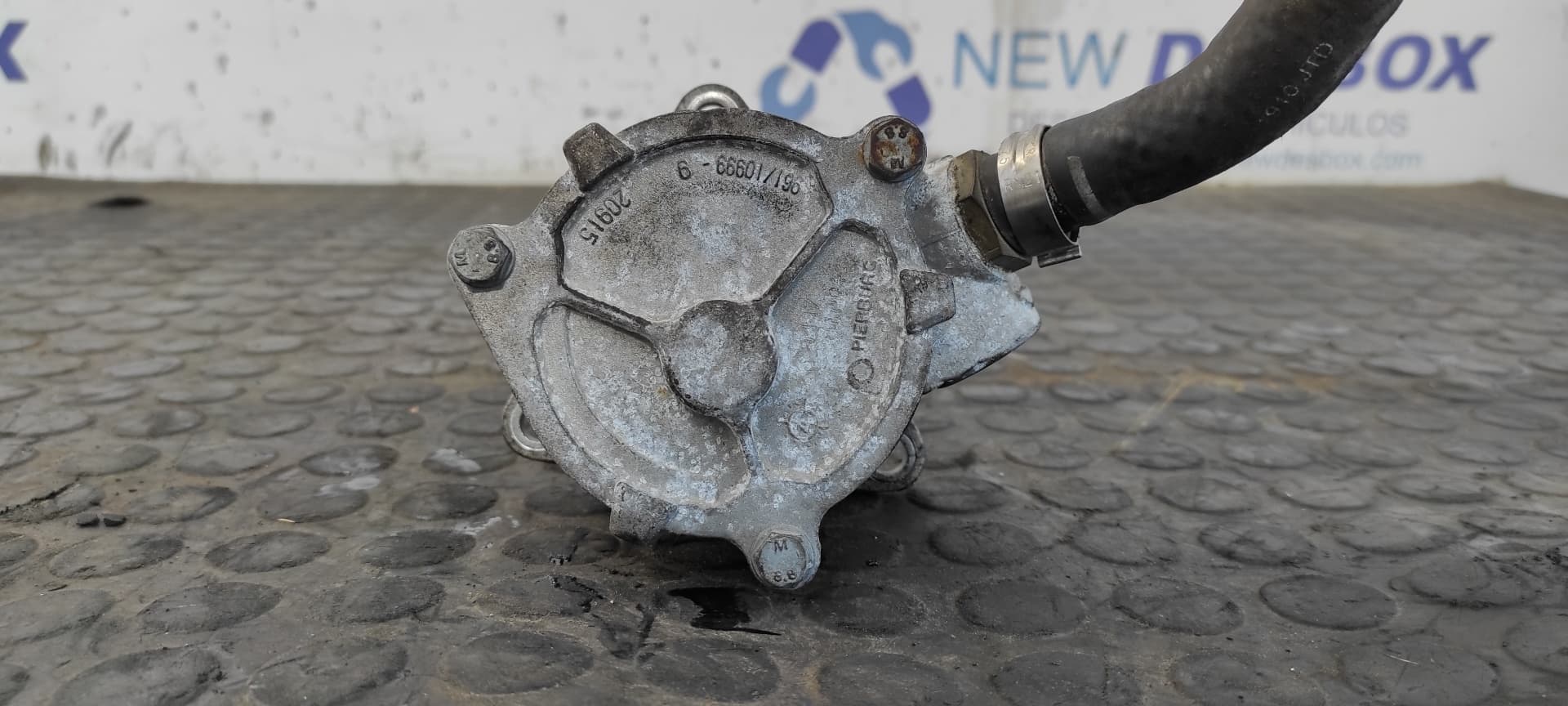 Recambio de DEPRESOR FRENO / BOMBA VACIO para FIAT STRADA (278) 1.9 JTD 188A2000 referencia OEM IAM 46771105   - BLANCO 4