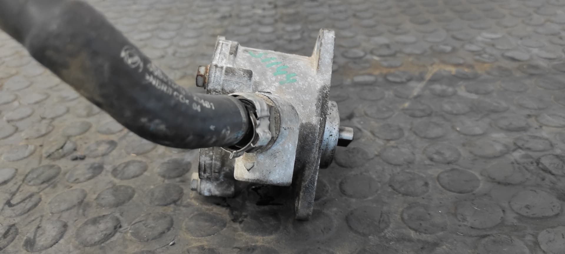 Recambio de DEPRESOR FRENO / BOMBA VACIO para FIAT STRADA (278) 1.9 JTD 188A2000 referencia OEM IAM 46771105   - BLANCO 2