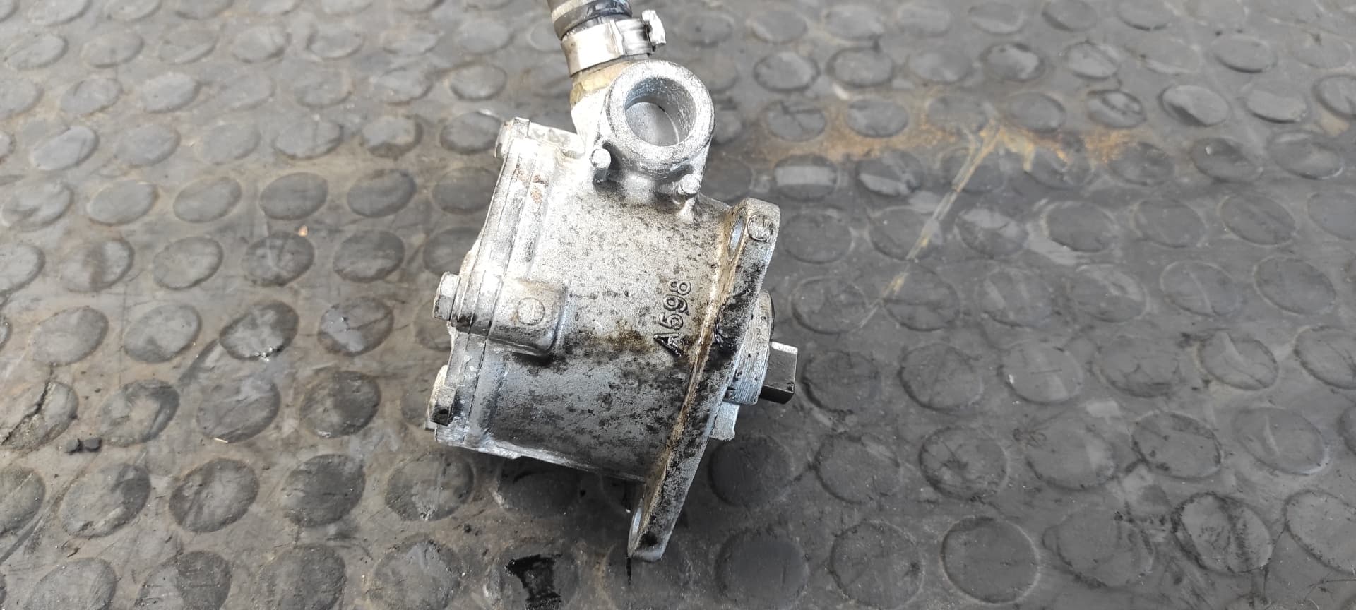 Recambio de DEPRESOR FRENO / BOMBA VACIO para FIAT STRADA (278) 1.9 JTD 188A2000 referencia OEM IAM 46771105   - BLANCO 6