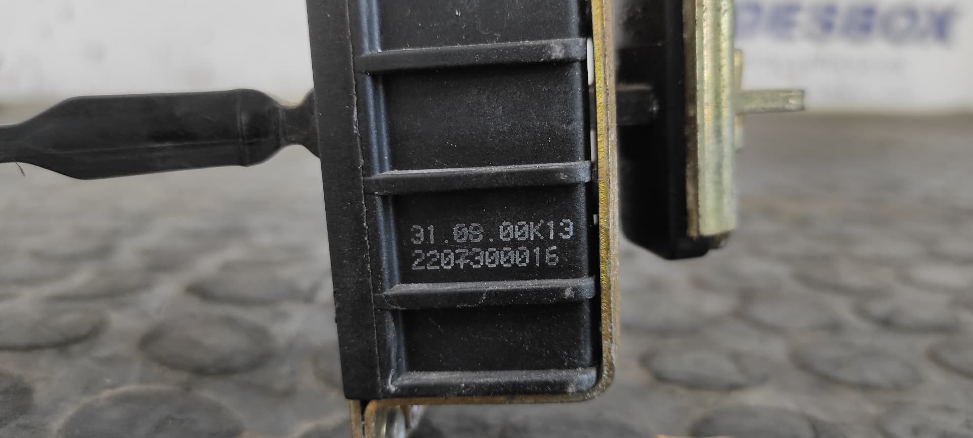Recambio de RETENEDOR PUERTA DERECHA para MERCEDES-BENZ CLASE S (W220) BERLINA 320 CDI (220.026) 613960 referencia OEM IAM 2207300016   - AZUL 2