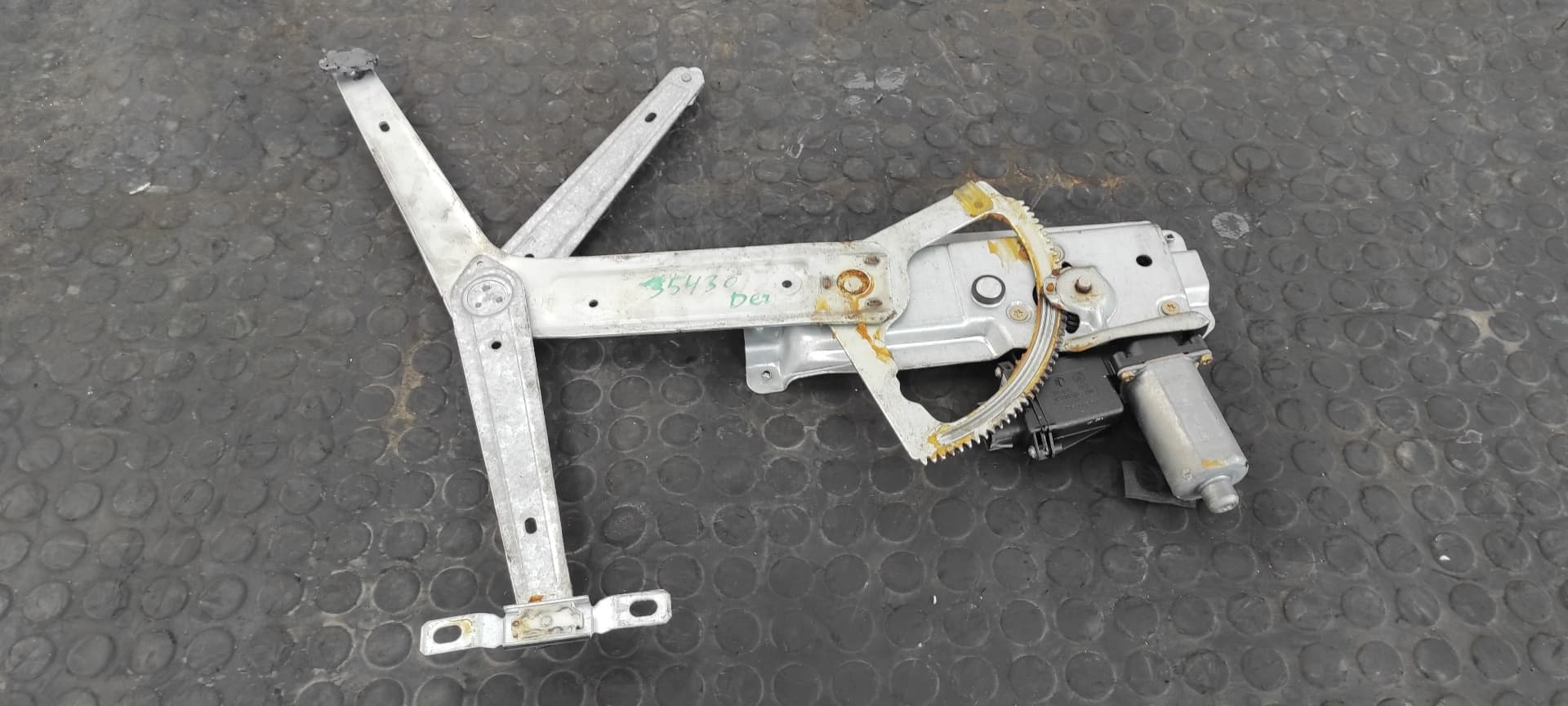 Recambio de ELEVALUNAS DELANTERO DERECHO para OPEL TIGRA 1.4 16V X14XE referencia OEM IAM 90520200   - ROJO 4