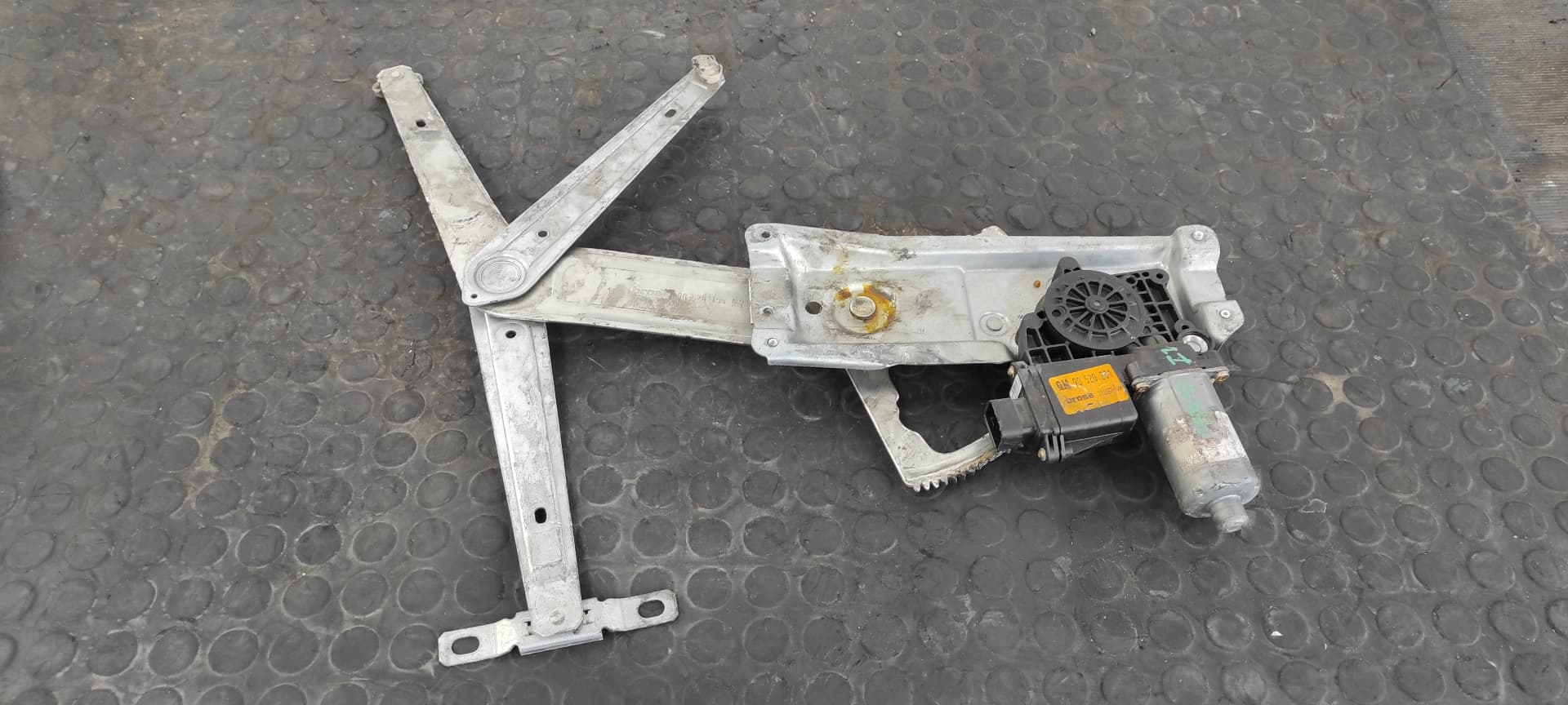 Recambio de ELEVALUNAS DELANTERO IZQUIERDO para OPEL TIGRA 1.4 16V X14XE referencia OEM IAM 90520199   - ROJO