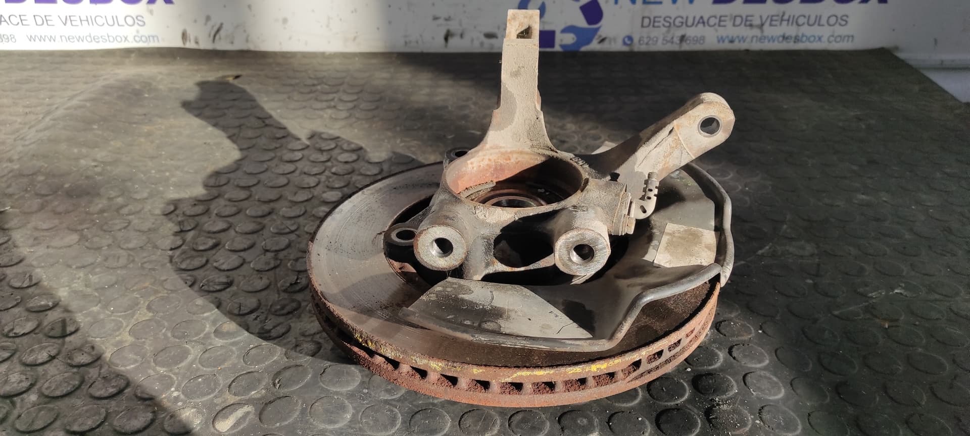 Recambio de MANGUETA DELANTERA DERECHA para KIA SPORTAGE G4GC referencia OEM IAM A38 6A9   - NEGRO 2