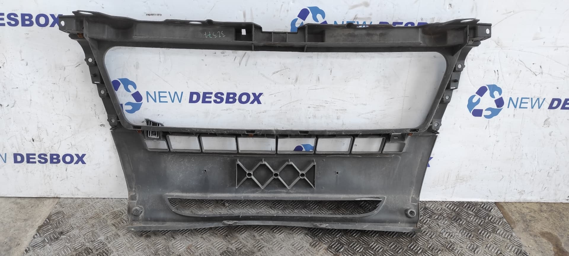 Recambio de PARAGOLPES DELANTERO para CITROEN JUMPER CAJA ABIERTA (06.2006 =>) 4HV referencia OEM IAM    - BLANCO 4