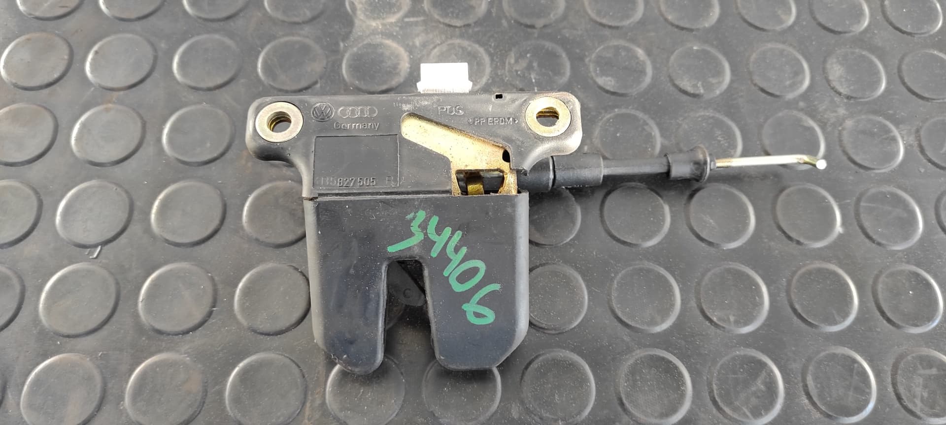 Recambio de CERRADURA MALETERO / PORTON para AUDI A6 BERLINA (4B2) 1.9 TDI AVF referencia OEM IAM 4B5827505B   - AZUL 2