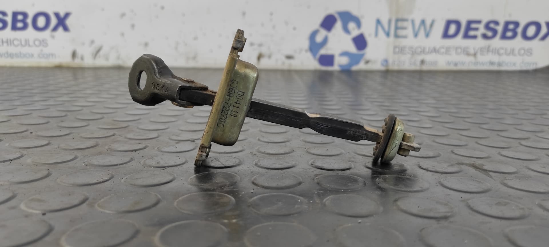 Recambio de RETENEDOR PUERTA IZQUIERDA  para MAZDA 6 BERLINA (GG) 2.0 CRTD 136 Active (4-ptas.) RF5C referencia OEM IAM GJ6A72270C   - AZUL