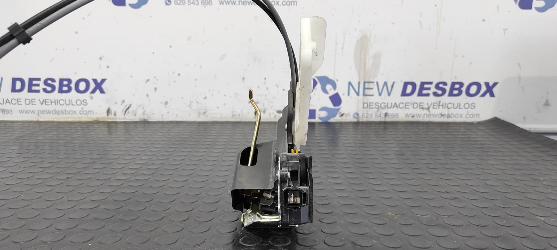 Recambio de CERRADURA PUERTA TRASERA DERECHA para KIA SPORTAGE G4GC referencia OEM IAM    - NEGRO 4