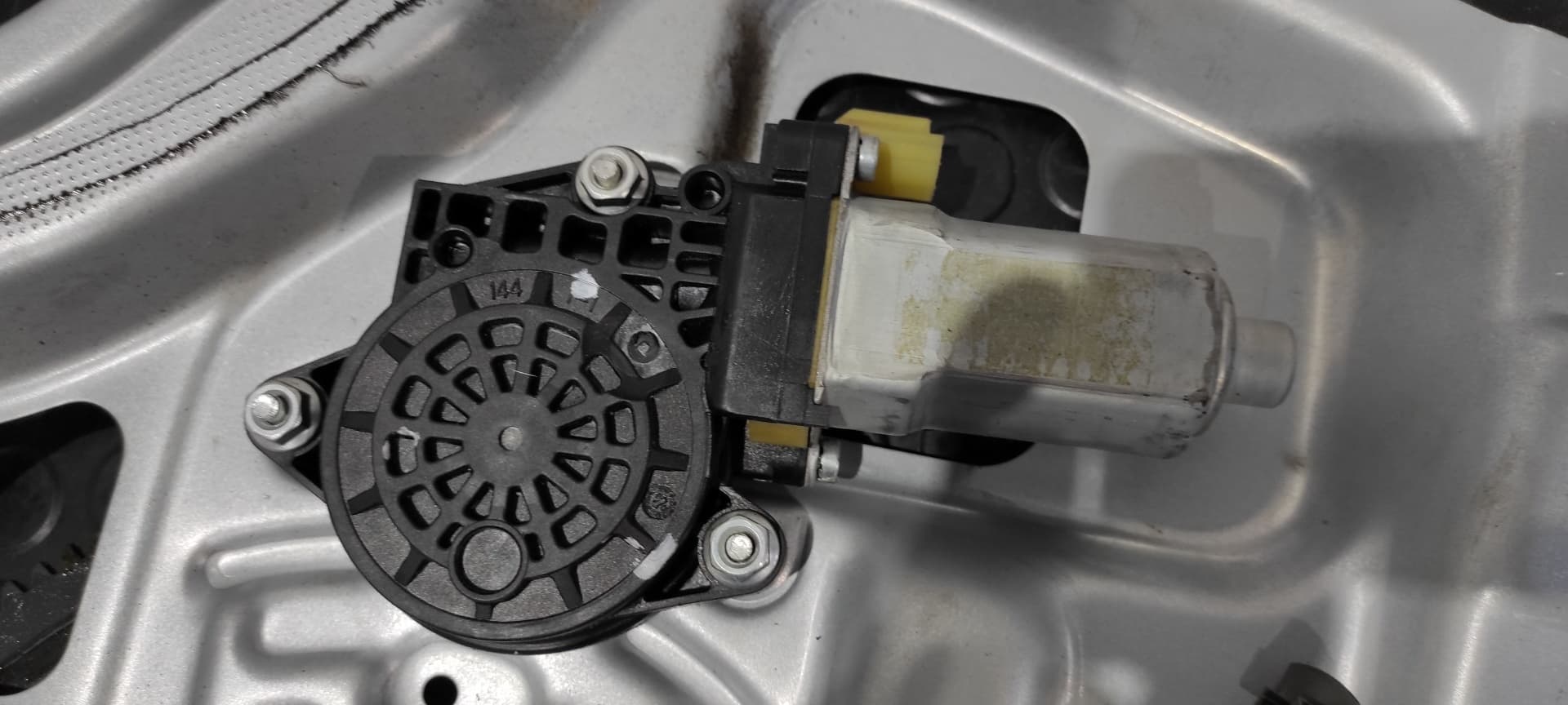 Recambio de ELEVALUNAS DELANTERO DERECHO para KIA SPORTAGE G4GC referencia OEM IAM 824801F010   - NEGRO 4