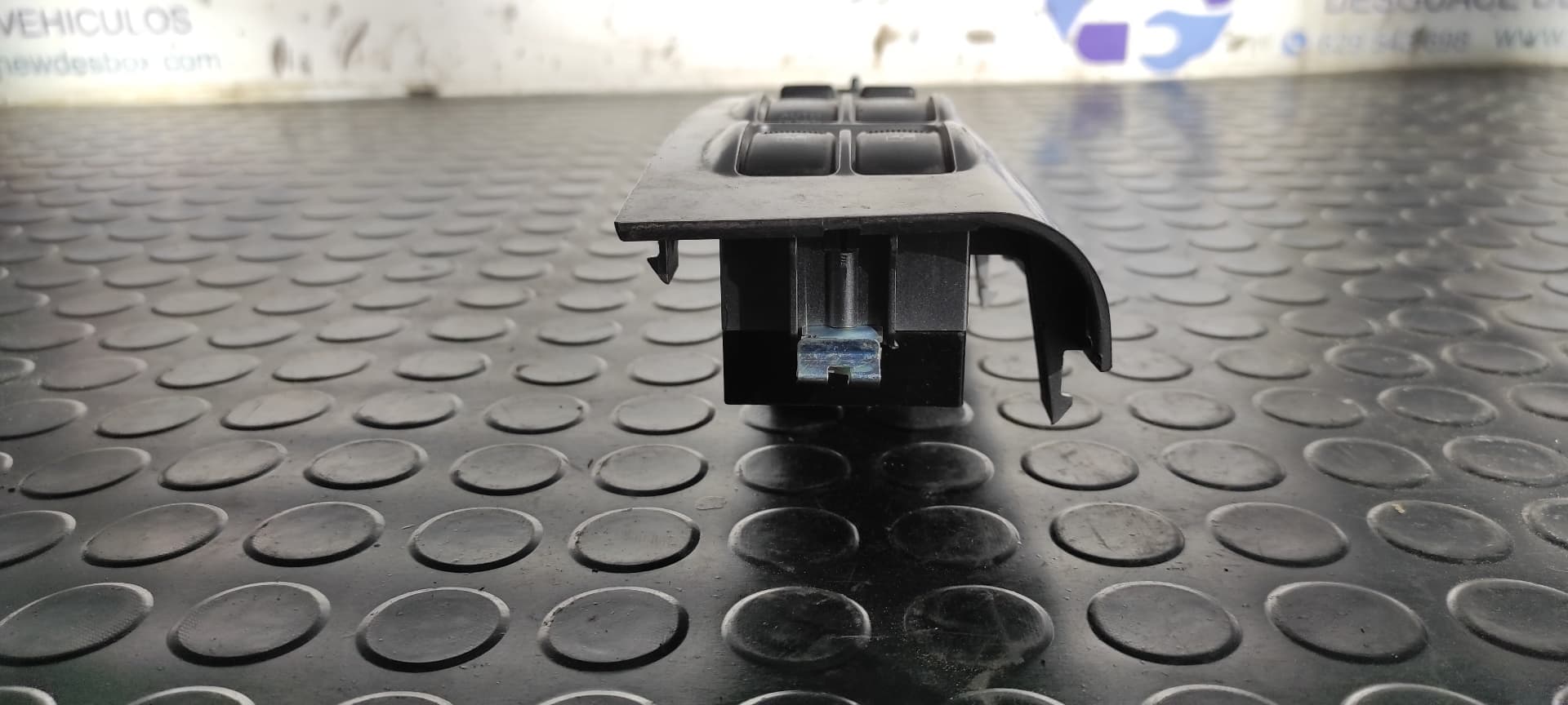Recambio de MANDO ELEVALUNAS DELANTERO IZQUIERDO para KIA SPORTAGE G4GC referencia OEM IAM 4834931110   - NEGRO 2