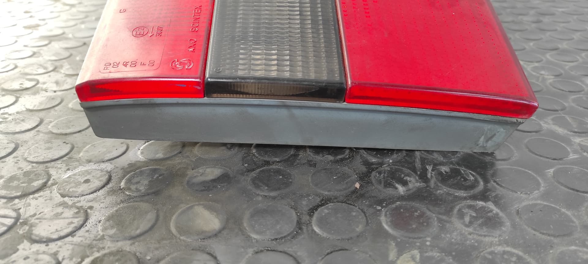Recambio de PILOTO PORTON IZQUIERDO para CITROEN EVASION 1.9 Turbodiesel D8BXUD9TF referencia OEM IAM 45240   - ROJO 4