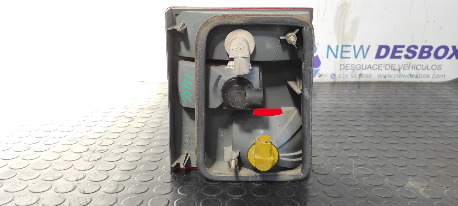 Recambio de PILOTO PORTON DERECHO para CITROEN EVASION 1.9 Turbodiesel D8BXUD9TF referencia OEM IAM 45241   - ROJO 8