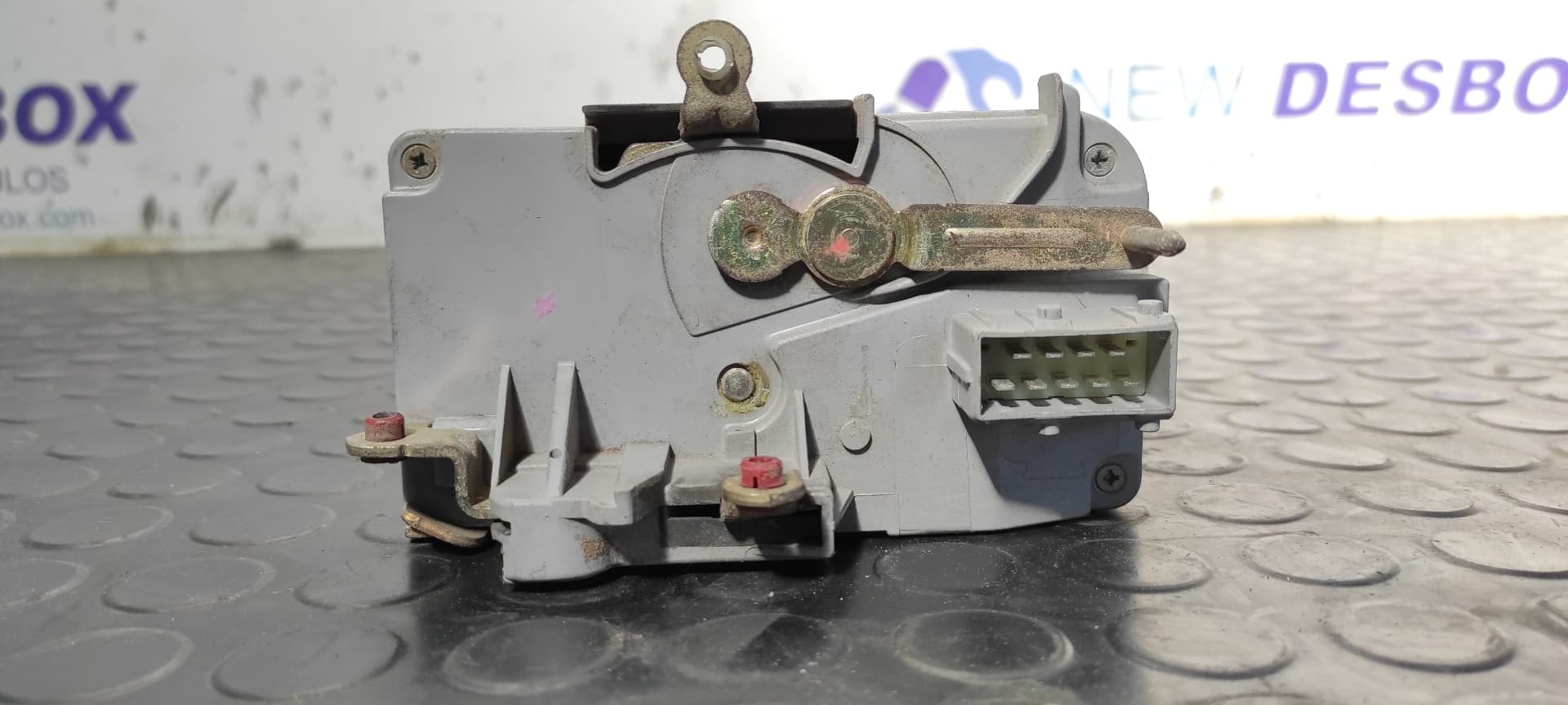 Recambio de CERRADURA PUERTA DELANTERA DERECHA para CITROEN EVASION 1.9 Turbodiesel D8BXUD9TF referencia OEM IAM - ROJO