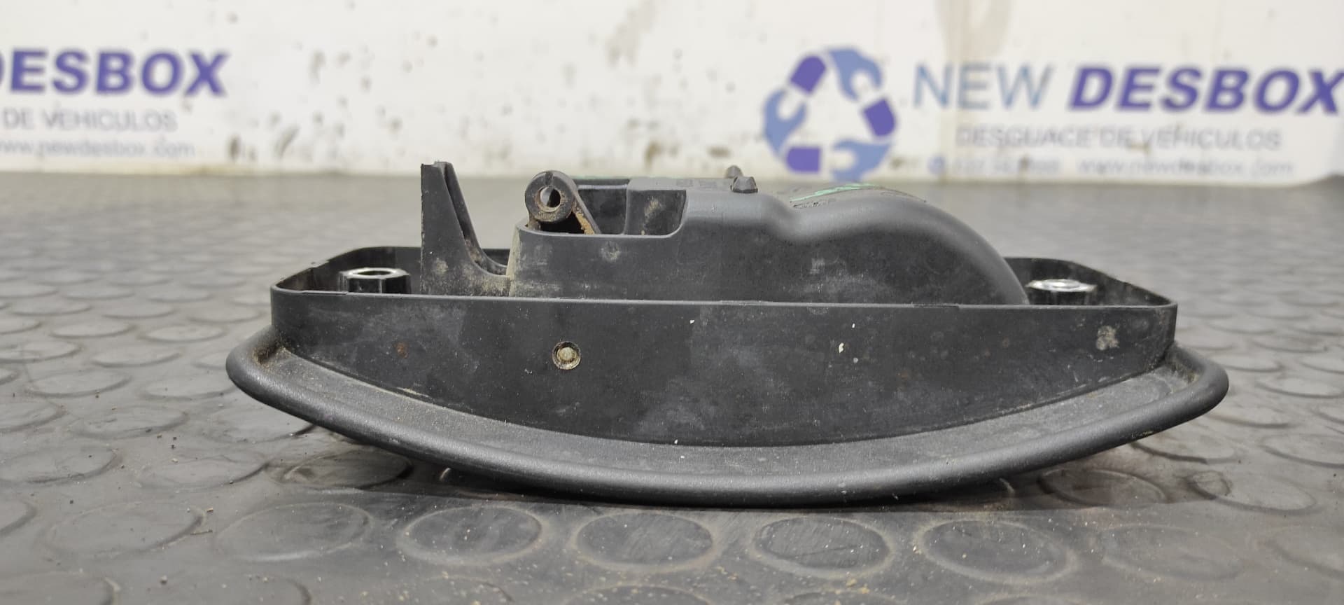 Recambio de MANETA INTERIOR TRASERA DERECHA para CITROEN JUMPER CAJA ABIERTA (06.2006 =>) 2.2 HDI CAT 4HV referencia OEM IAM 242449   - BLANCO 5