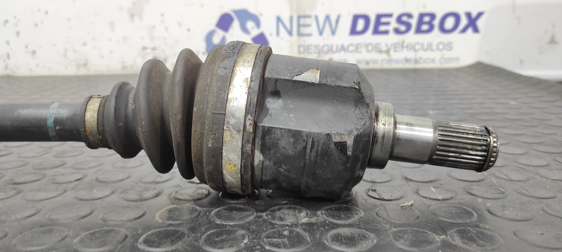 Recambio de TRANSMISION DELANTERA IZQUIERDA para KIA SPORTAGE G4GC referencia OEM IAM    - NEGRO 3