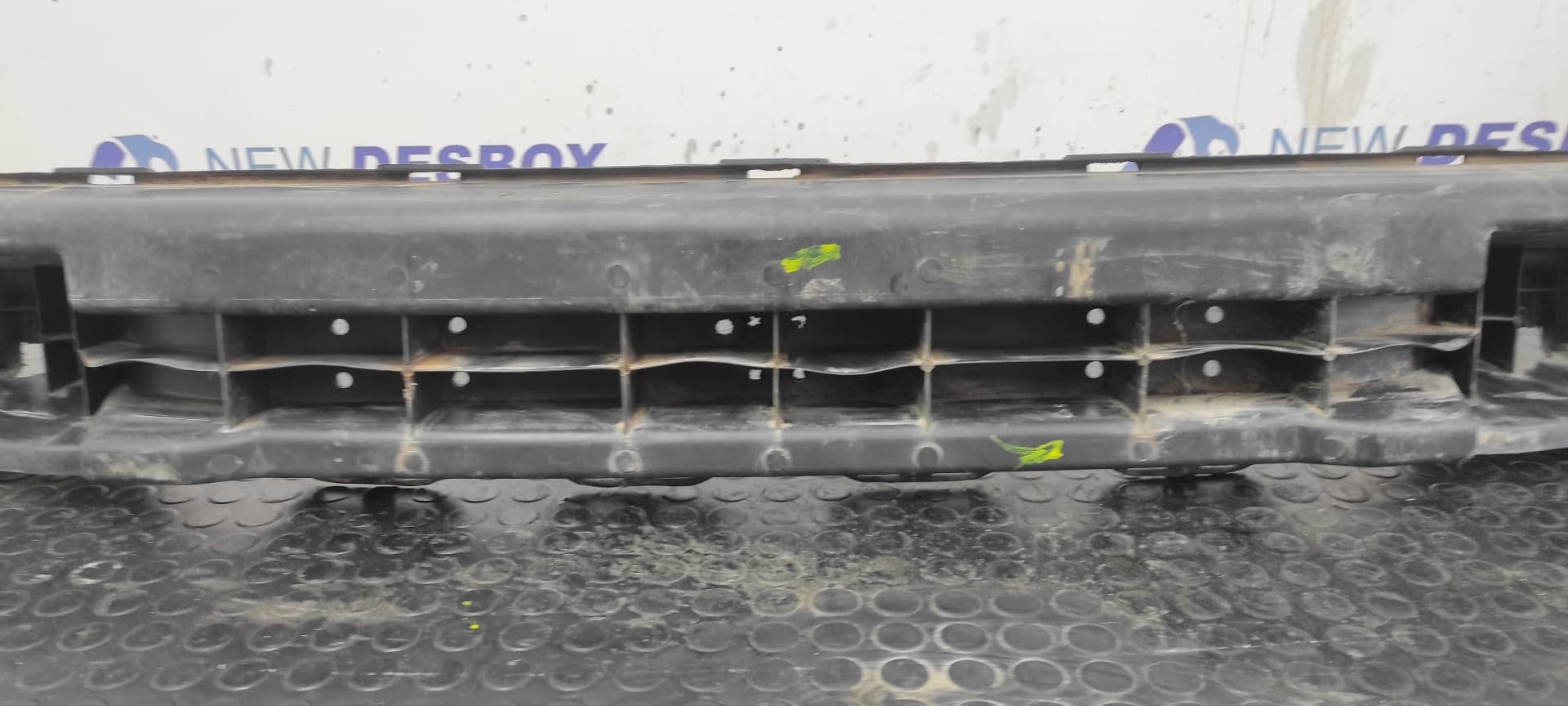 Recambio de REFUERZO PARAGOLPES DELANTERO para PEUGEOT PARTNER (S2) referencia OEM IAM 10