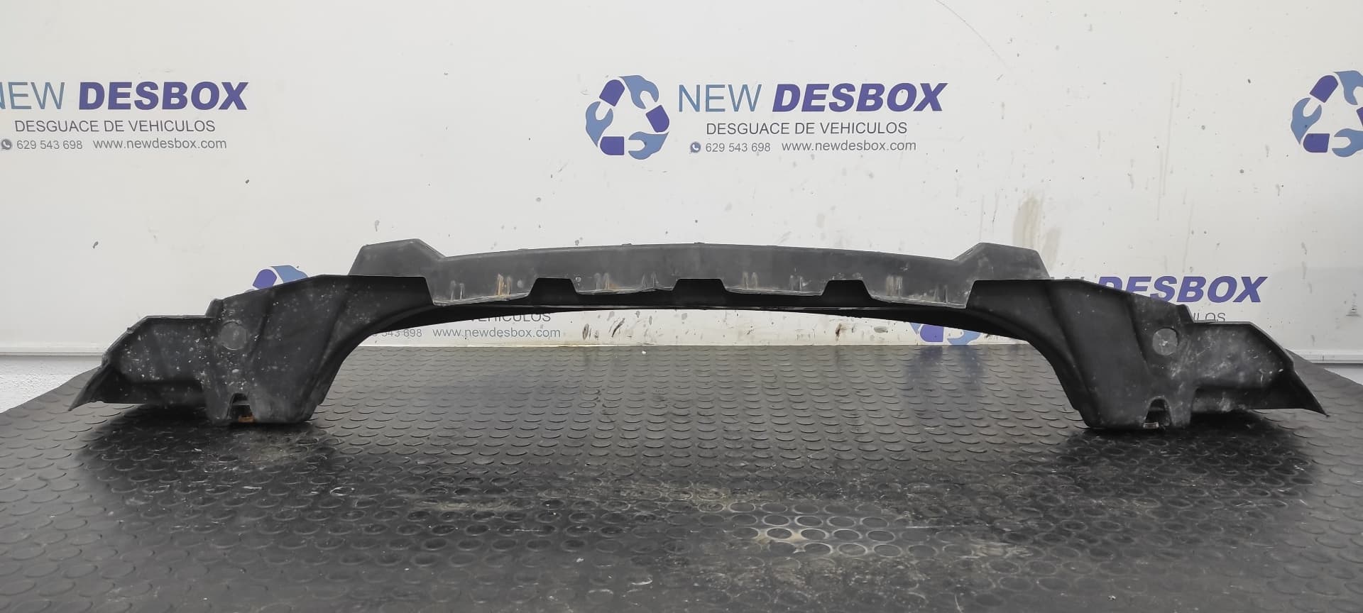 Recambio de REFUERZO PARAGOLPES DELANTERO para PEUGEOT PARTNER (S2) referencia OEM IAM 8