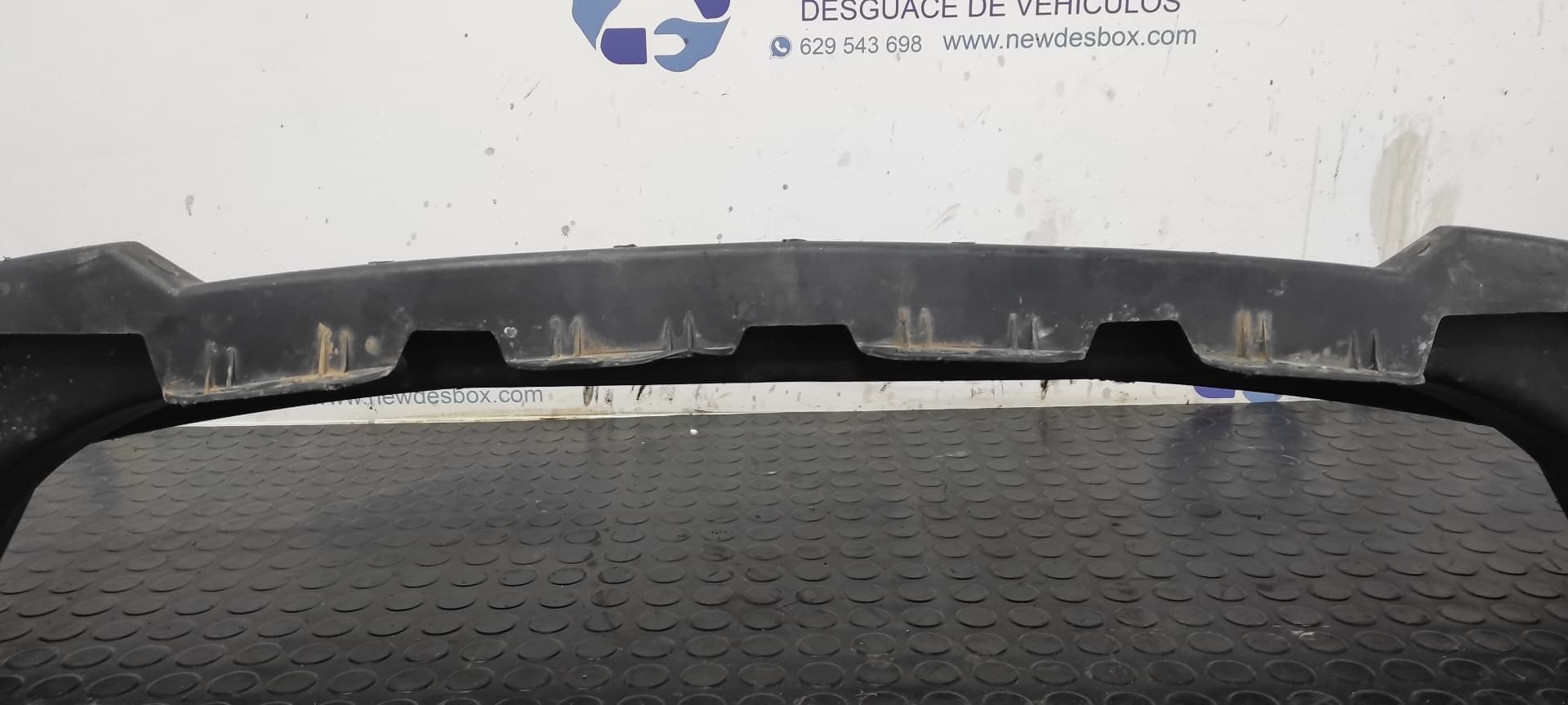 Recambio de REFUERZO PARAGOLPES DELANTERO para PEUGEOT PARTNER (S2) referencia OEM IAM 4