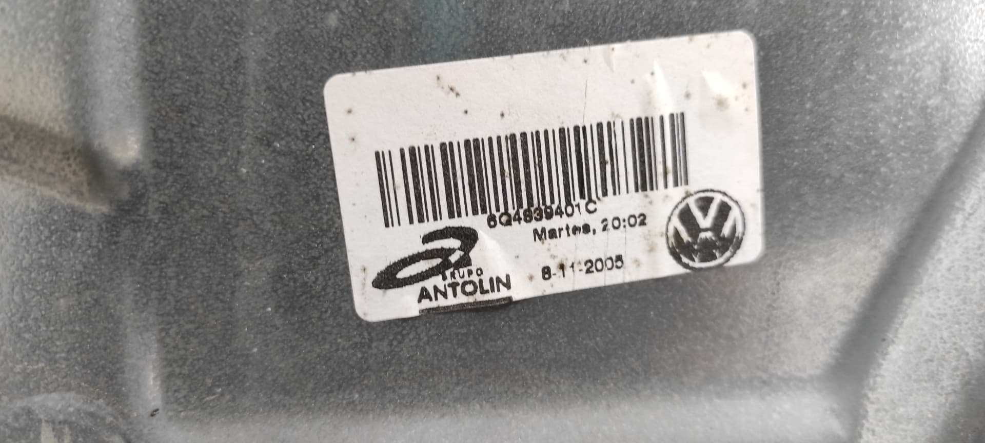 Recambio de ELEVALUNAS TRASERO IZQUIERDO para VOLKSWAGEN POLO (9N3) Advance BNM referencia OEM IAM 6Q6839755   - GRIS 3