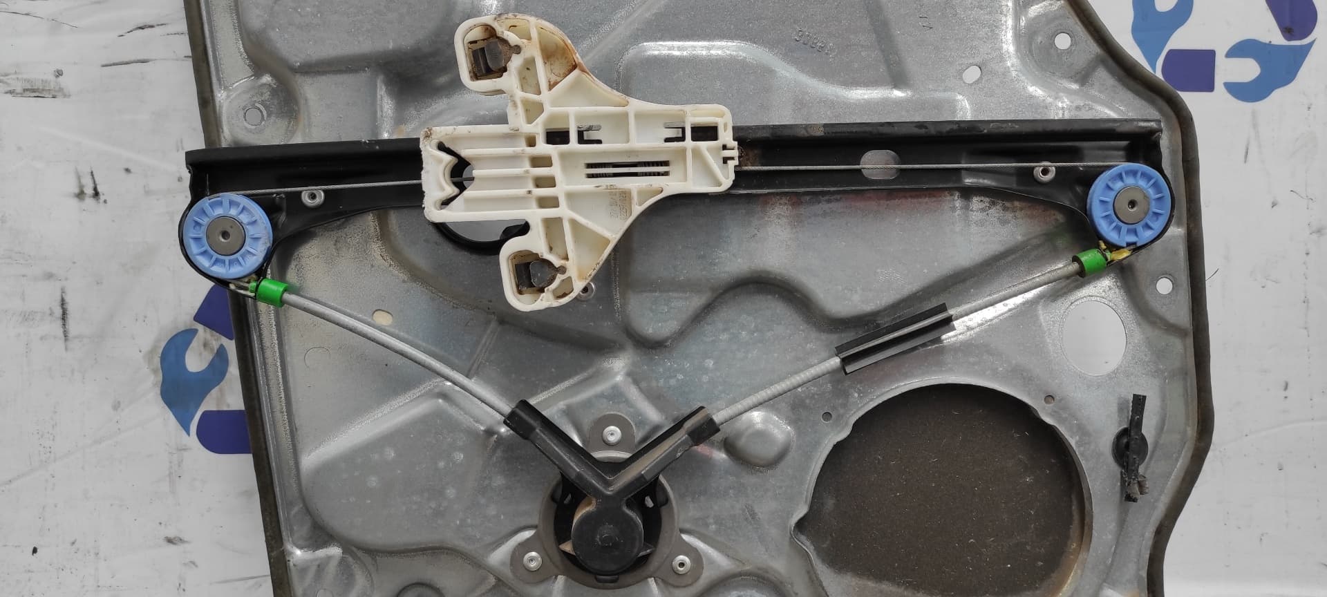 Recambio de ELEVALUNAS TRASERO IZQUIERDO para VOLKSWAGEN POLO (9N3) Advance BNM referencia OEM IAM 6Q6839755   - GRIS 2