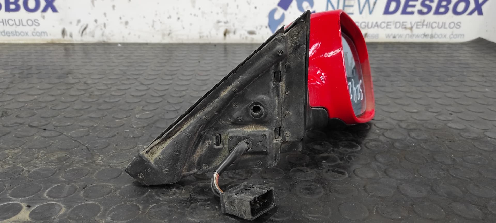 Recambio de RETROVISOR DERECHO para AUDI A3 (8L) AGN referencia OEM IAM 010481   - ROJO 3