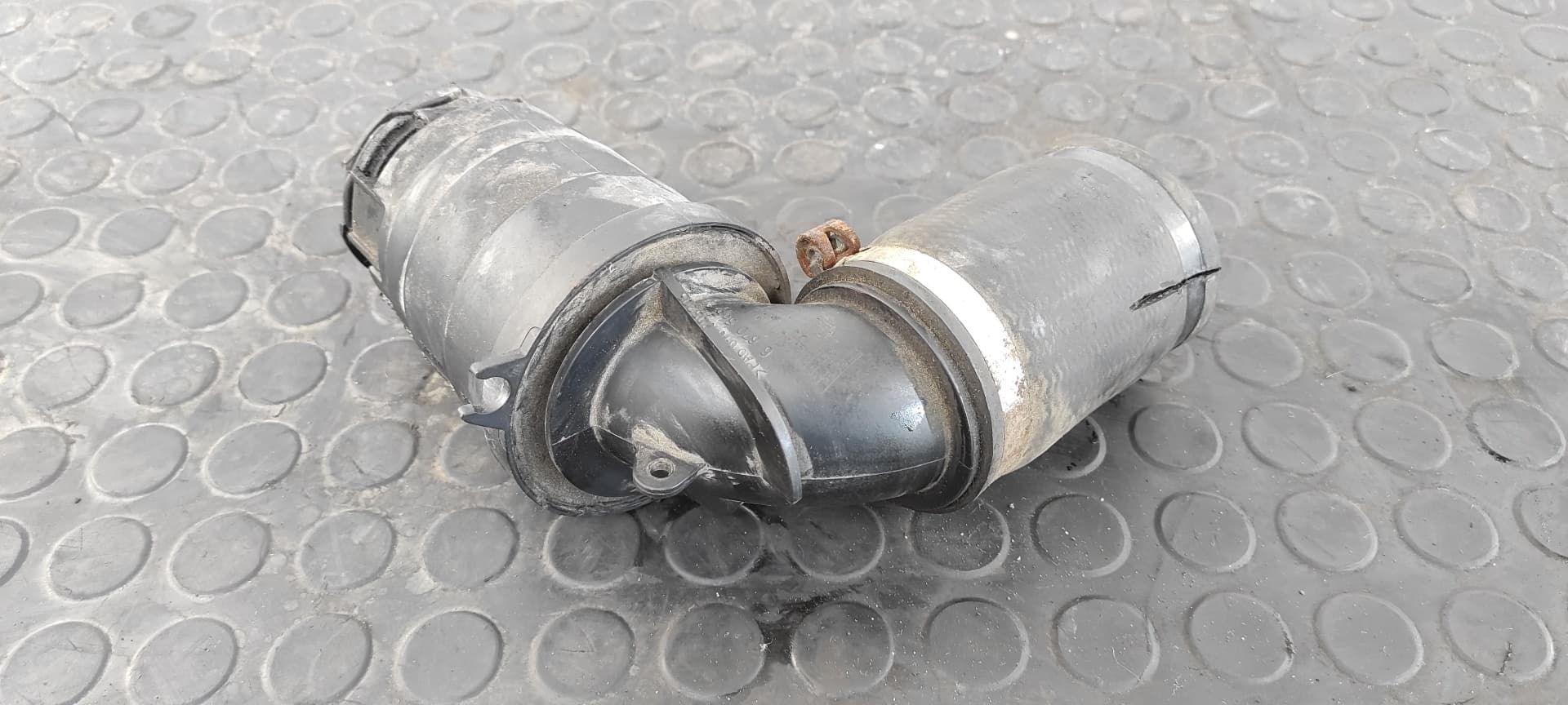 Recambio de TUBO para OPEL MOVANO B KASTEN/COMBI HKa L2H2 3,3t DoKa M9TA6 referencia OEM IAM 6670865   - BLANCO 6