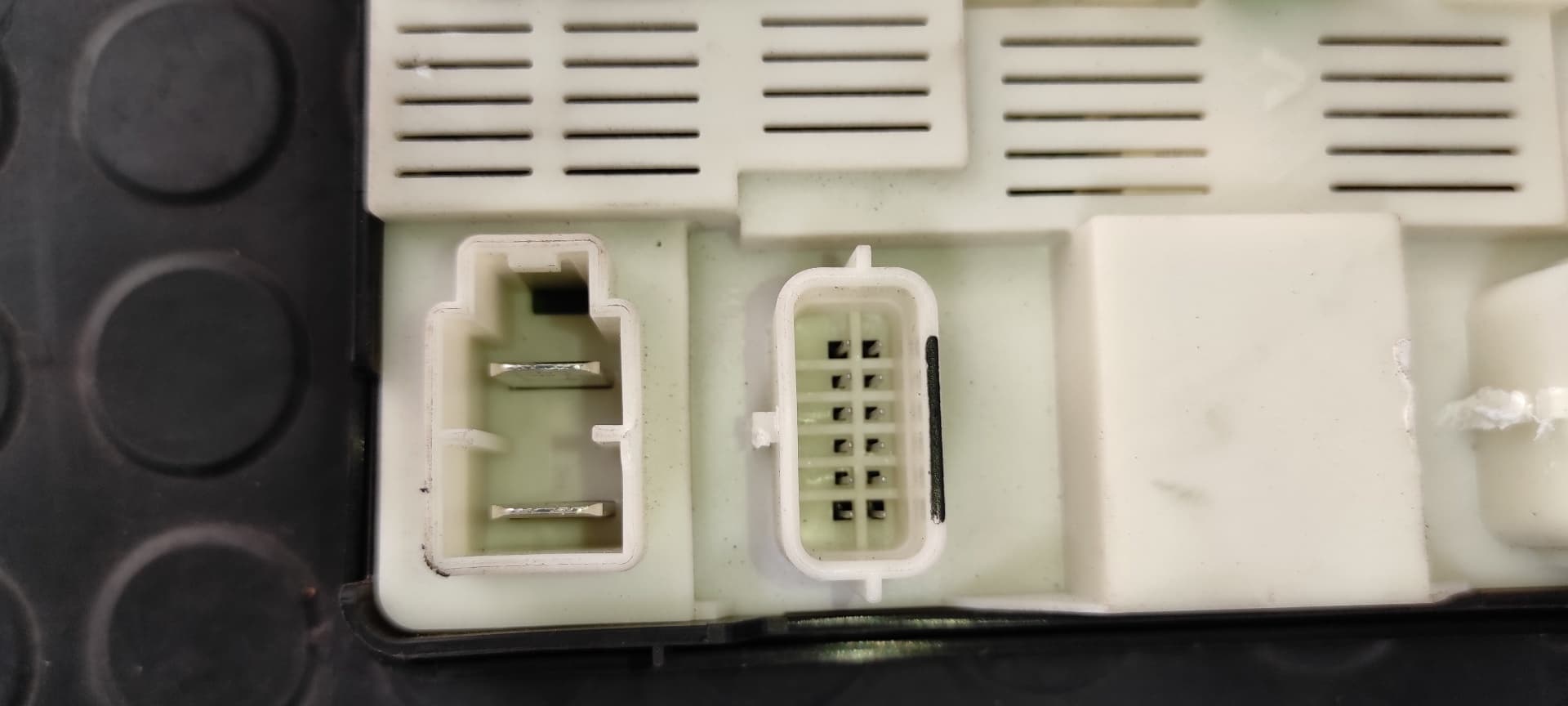 Recambio de CAJA RELES / FUSIBLES para OPEL MOVANO B KASTEN/COMBI M9TA6 referencia OEM IAM 284B00009RB   - BLANCO 6