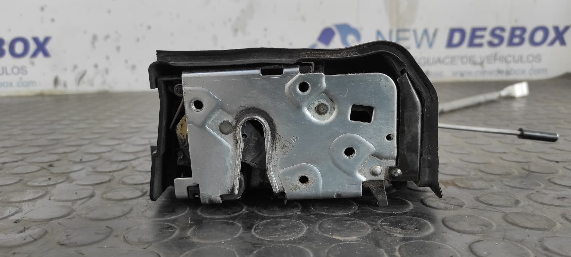 Recambio de CERRADURA PUERTA TRASERA IZQUIERDA para BMW X5 (E53) M57D30 referencia OEM IAM 8402601   - AZUL 3