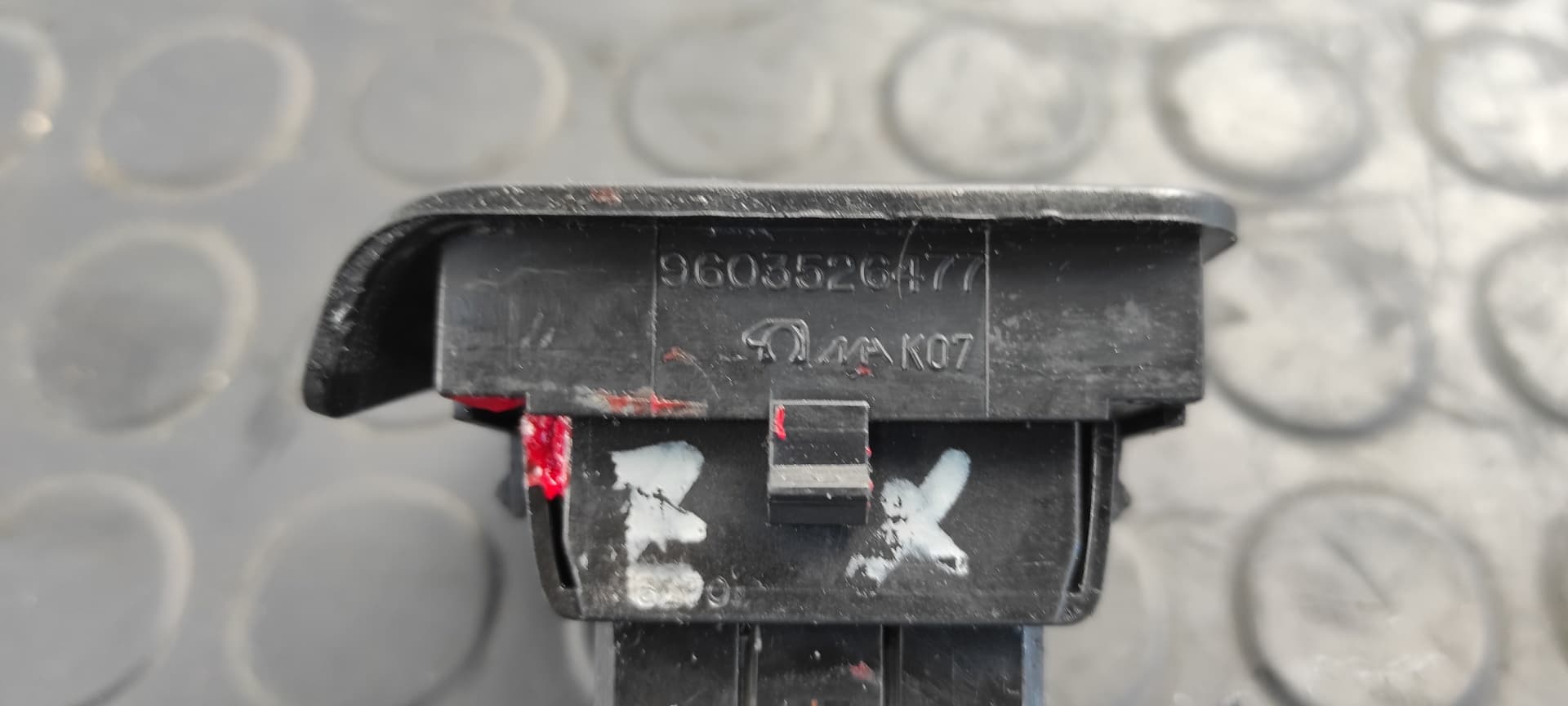 Recambio de MANDO ELEVALUNAS DELANTERO IZQUIERDO para CITROEN ZX 2.0 / 2.0i Volcane RFXXU10J2C referencia OEM IAM 9603526477   - ROJO 3