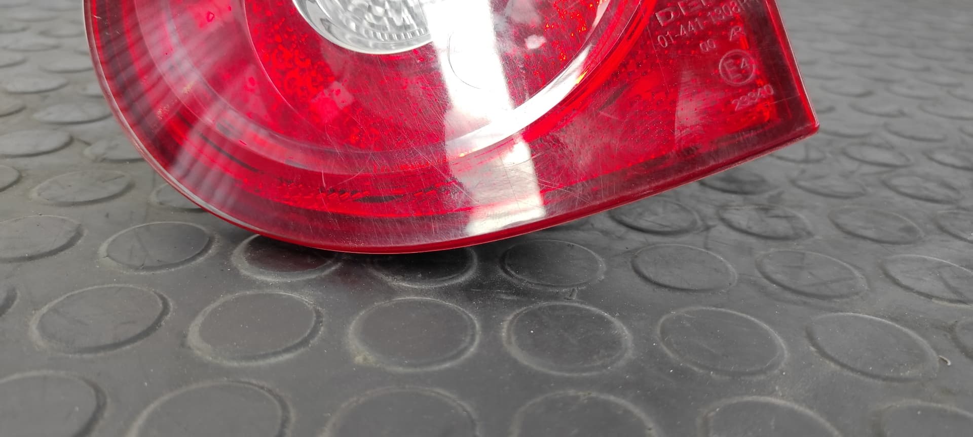 Recambio de PILOTO PORTON DERECHO para VOLKSWAGEN GOLF V BERLINA (1K1) GT Sport BKD referencia OEM IAM 084411308RR   - ROJO 6