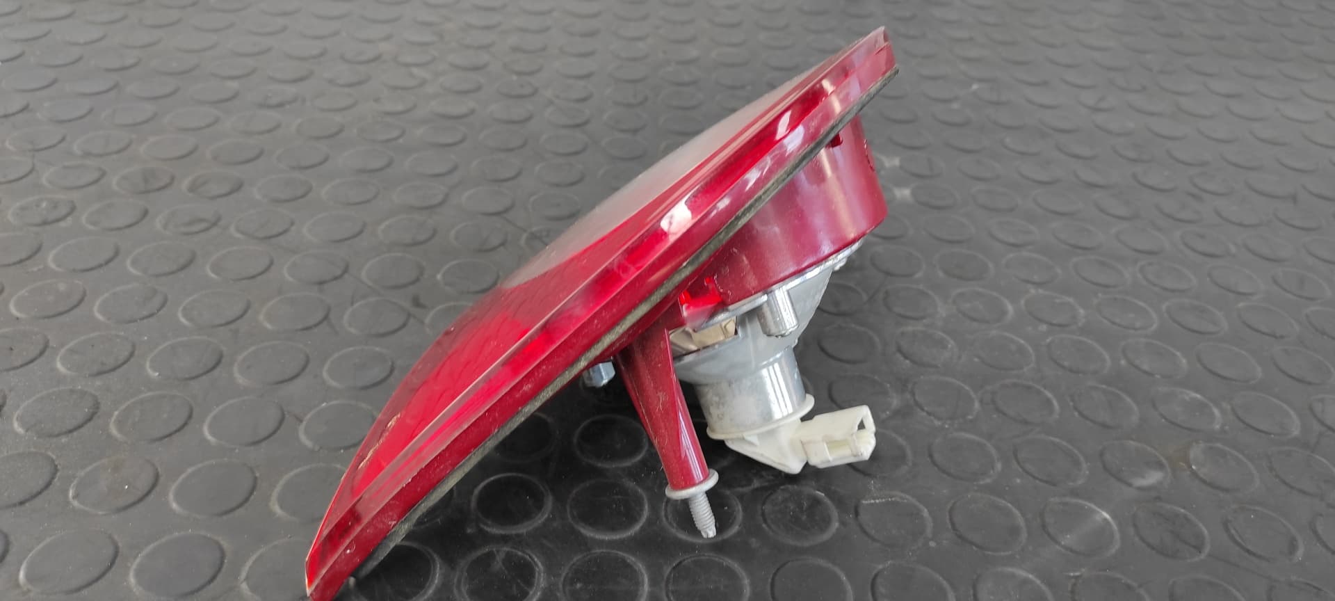Recambio de PILOTO PORTON DERECHO para VOLKSWAGEN GOLF V BERLINA (1K1) GT Sport BKD referencia OEM IAM 084411308RR   - ROJO 3