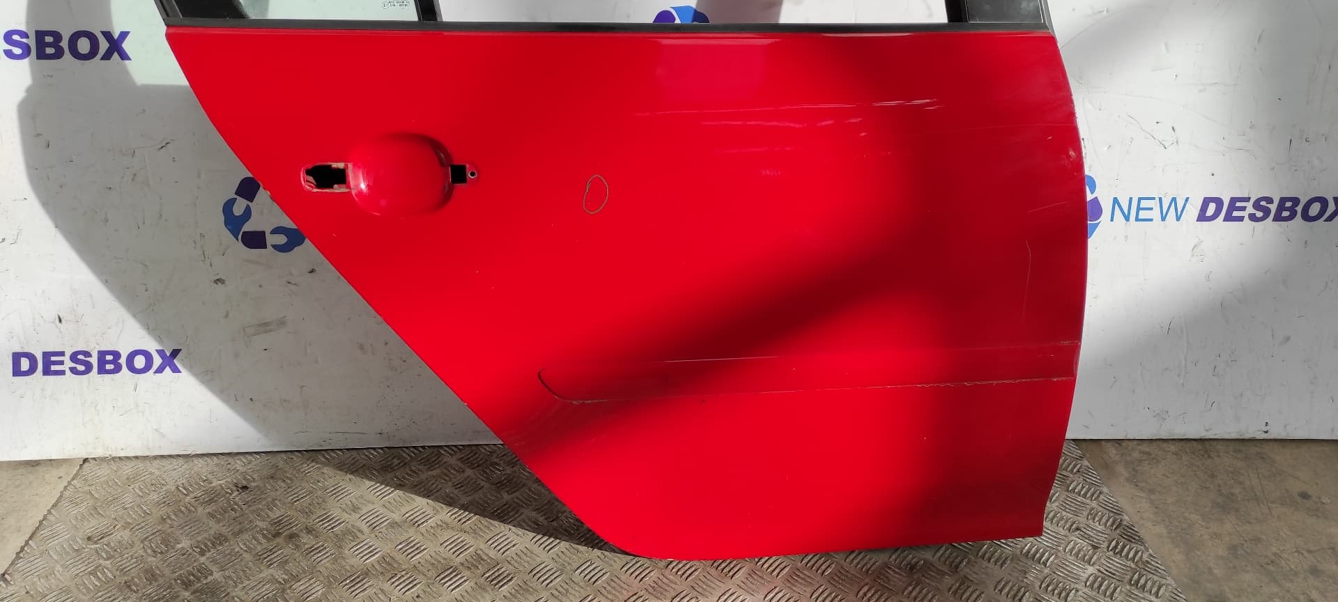 Recambio de PUERTA TRASERA DERECHA para VOLKSWAGEN GOLF V BERLINA (1K1) BKD referencia OEM IAM    - ROJO 2