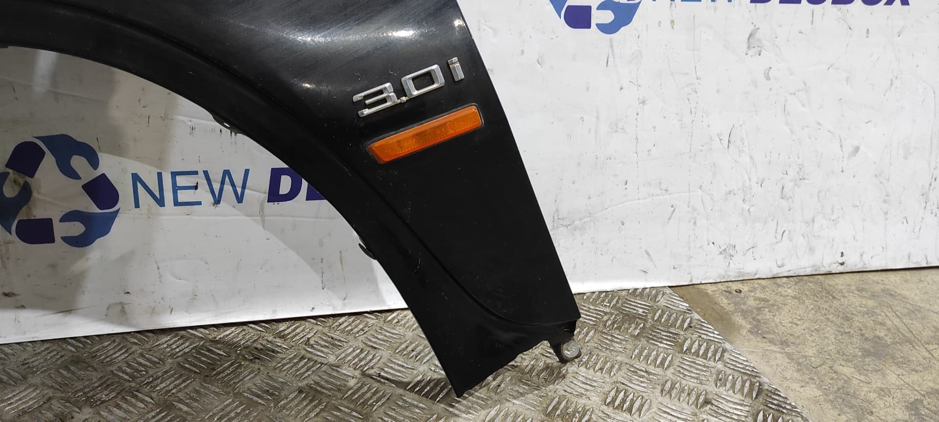 Recambio de ALETA DELANTERA IZQUIERDA para BMW X5 (E53) M54306S3 referencia OEM IAM    - NEGRO 5