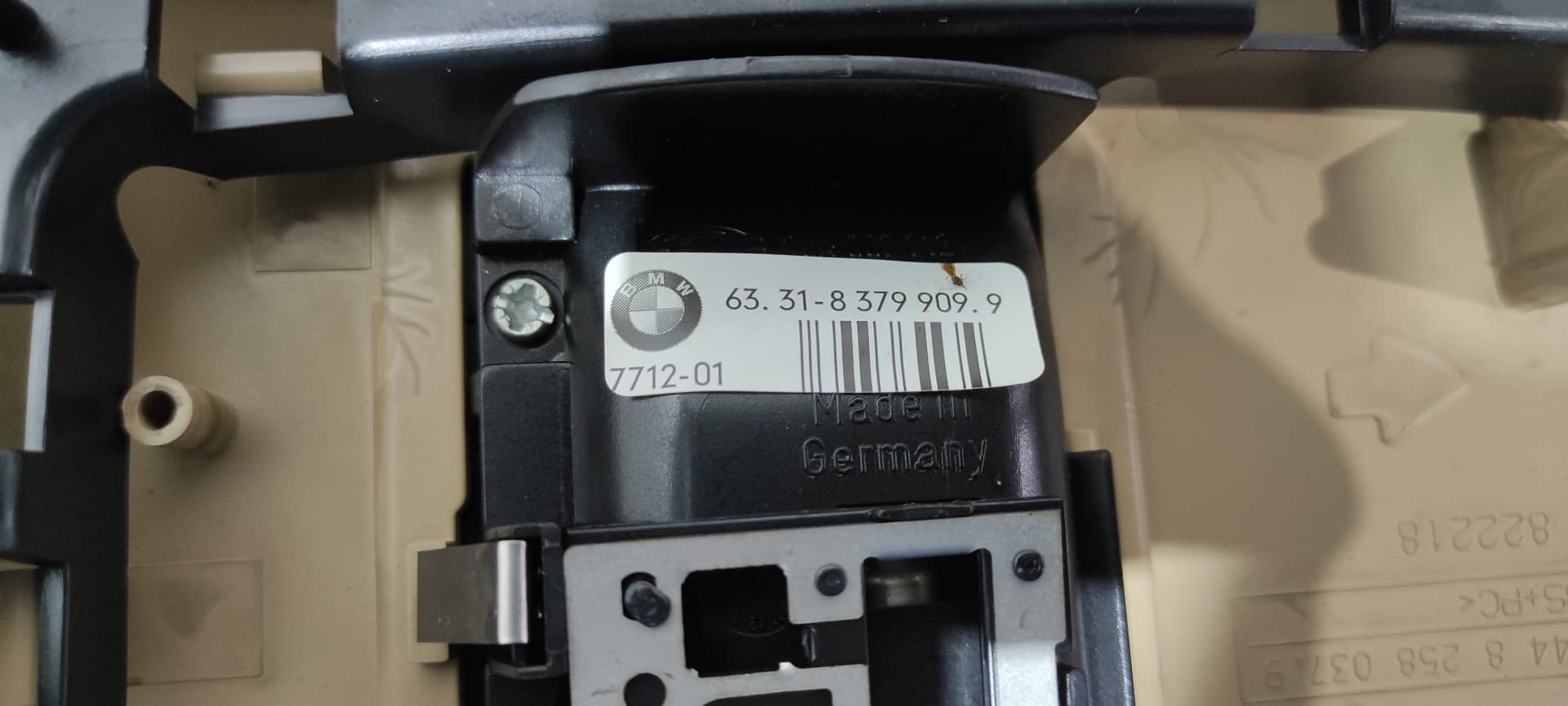 Recambio de LUZ INTERIOR para BMW X5 (E53) M54306S3 referencia OEM IAM 633183799099   - NEGRO 2
