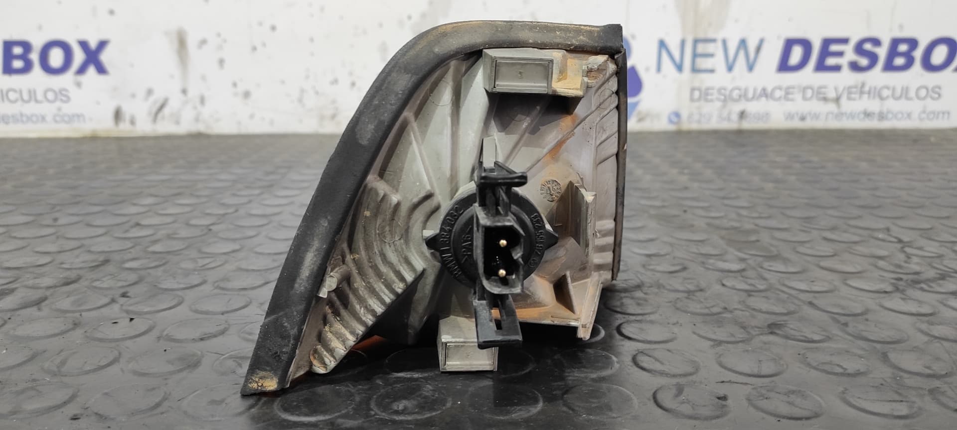 Recambio de PILOTO DELANTERO IZQUIERDO para BMW SERIE 3 BERLINA (E36) 1.7 Turbodiesel CAT M41D18INTER referencia OEM IAM 1387043   - NEGRO 7