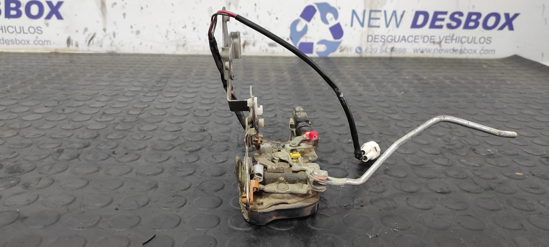 Recambio de CERRADURA PUERTA DELANTERA DERECHA para SUZUKI VITARA SE/SV (ET) referencia OEM IAM 4