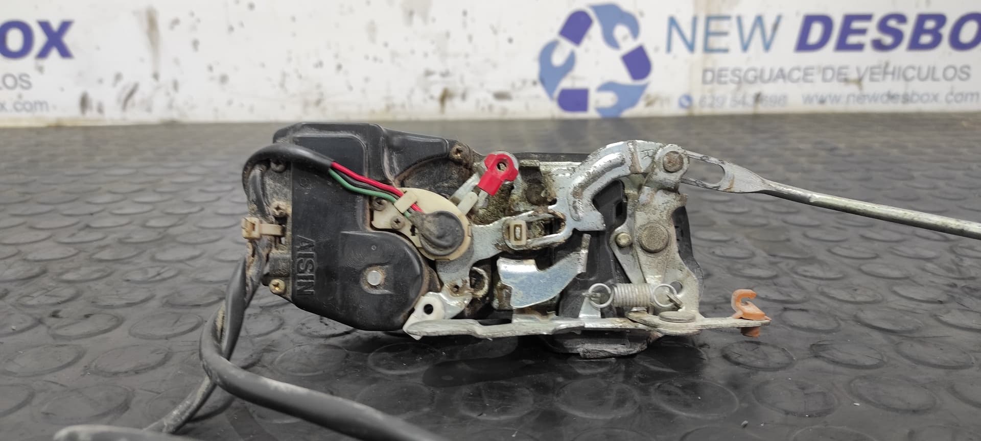 Recambio de CERRADURA PUERTA DELANTERA DERECHA para SUZUKI VITARA SE/SV (ET) referencia OEM IAM