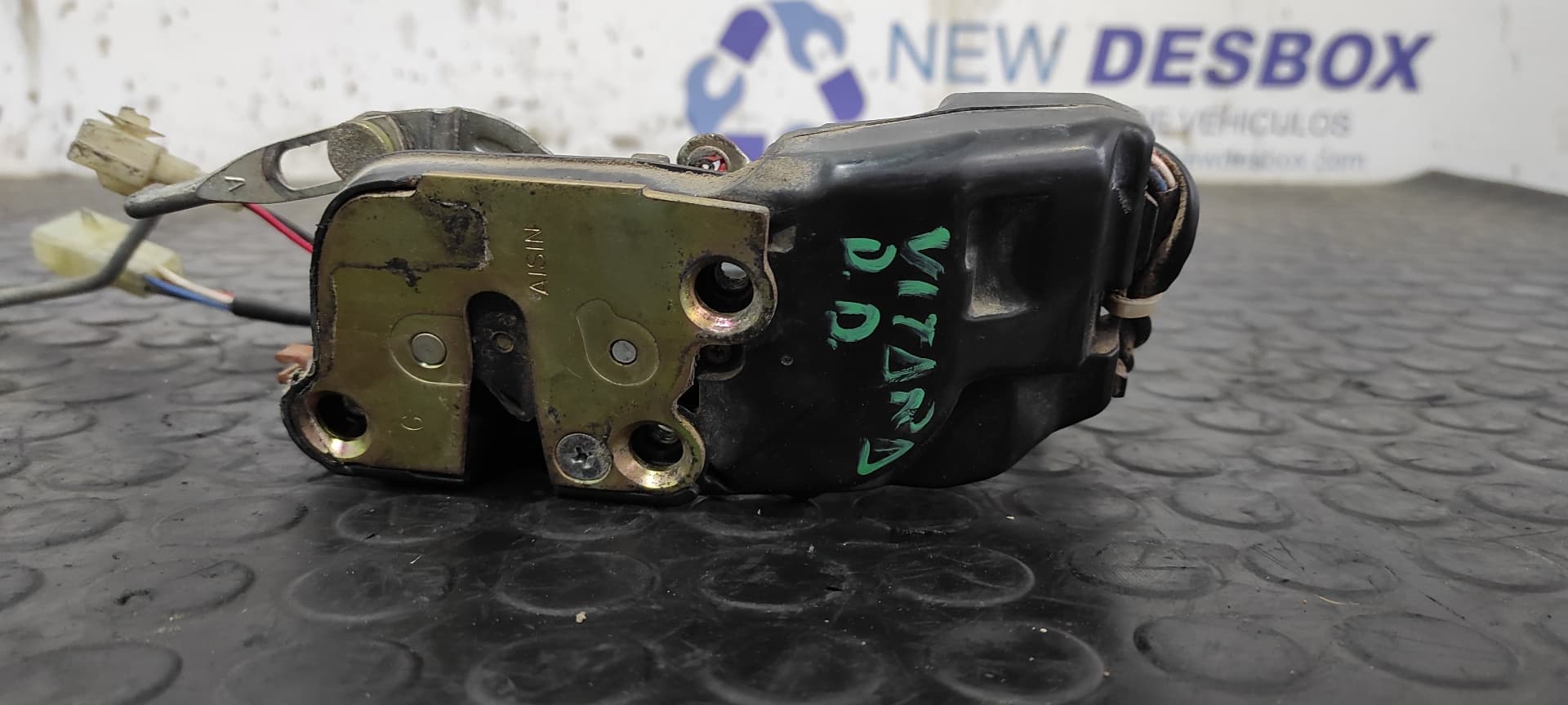 Recambio de CERRADURA PUERTA DELANTERA DERECHA para SUZUKI VITARA SE/SV (ET) referencia OEM IAM 4