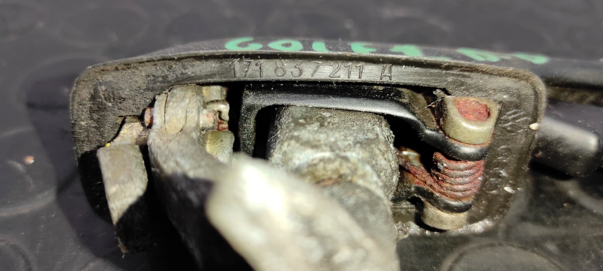 Recambio de MANETA DELANTERA DERECHA para VOLKSWAGEN GOLF I (171/173) referencia OEM IAM 171837211A 2
