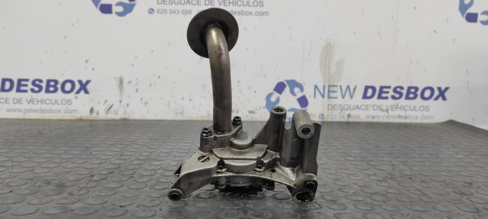 Recambio de BOMBA ACEITE para VOLKSWAGEN GOLF V BERLINA (1K1) GT Sport BKD referencia OEM IAM 03G115105   - ROJO 3