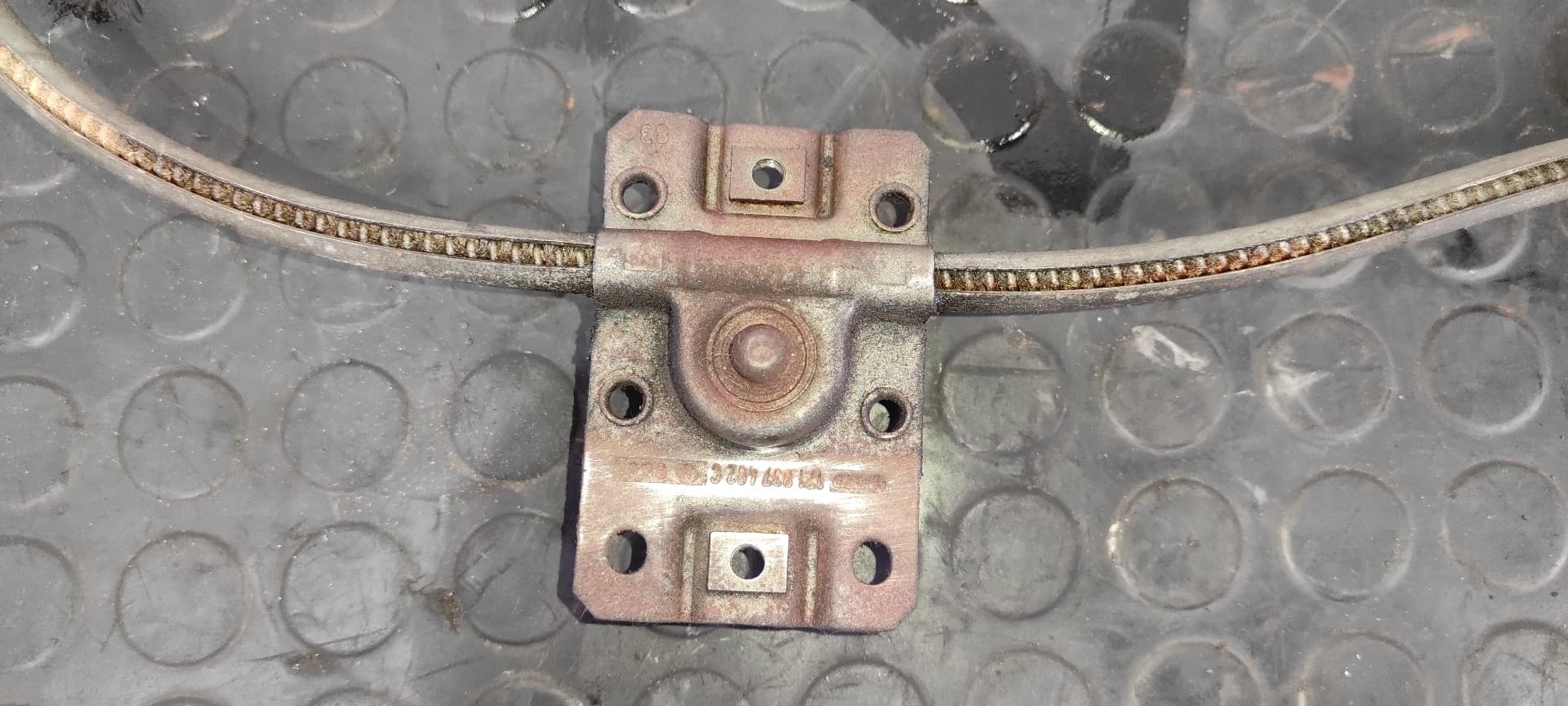 Recambio de ELEVALUNAS DELANTERO DERECHO para VOLKSWAGEN GOLF I (171/173) referencia OEM IAM 171837402C 3