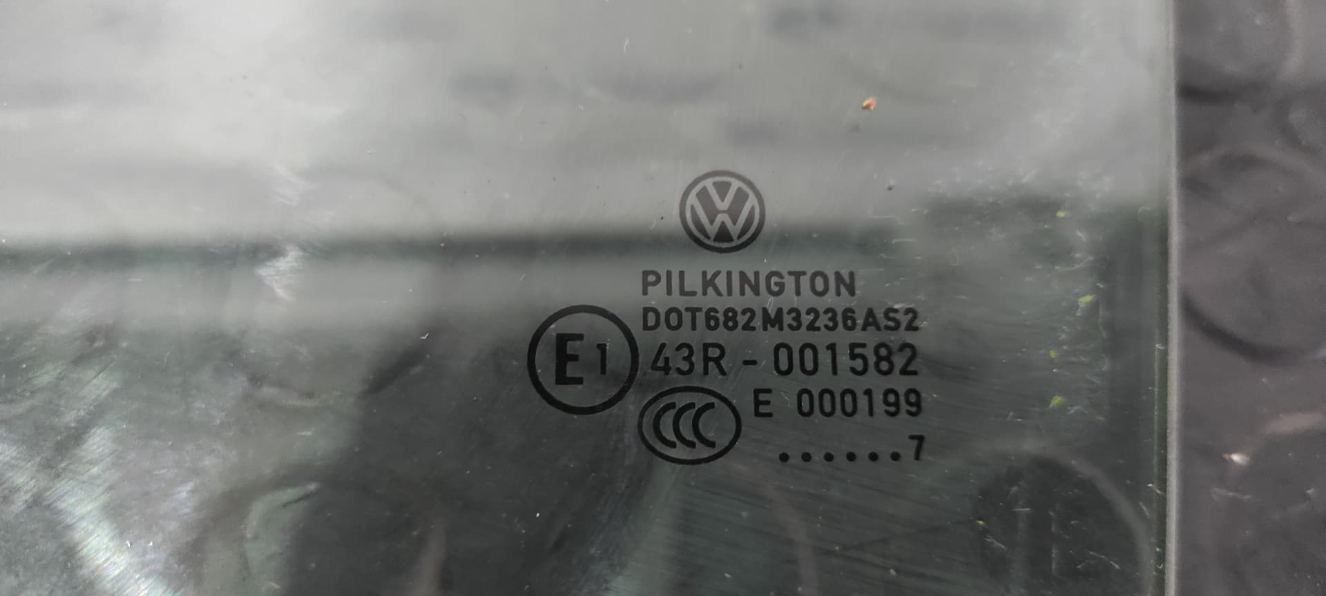 Recambio de LUNA DELANTERA IZQUIERDA para VOLKSWAGEN TOURAN (1T1) referencia OEM IAM 43R001582 2