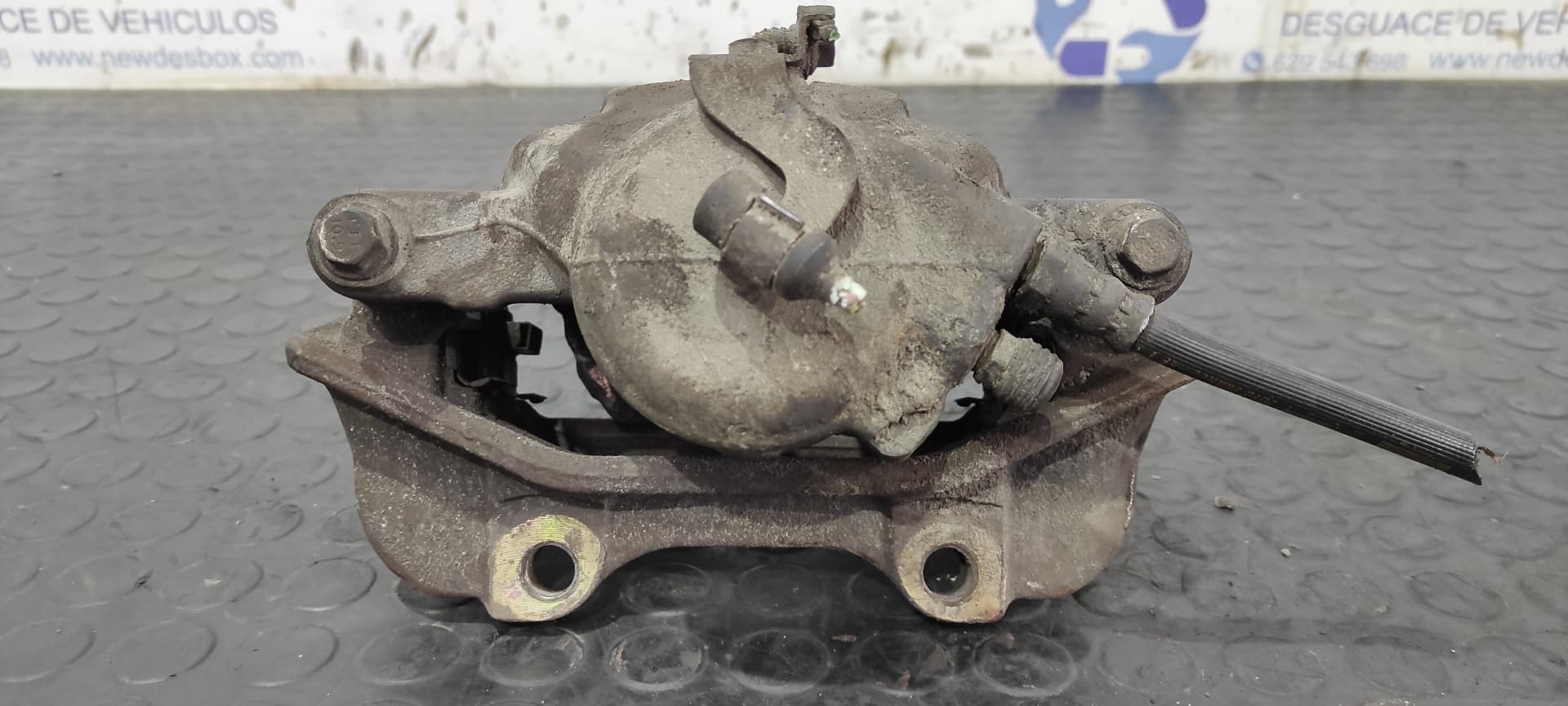 Recambio de PINZA DE FRENO DELANTERA DERECHA para PEUGEOT EXPERT KASTEN KOMFORT Confort acristalato Largo RHXDW10BTED referencia OEM IAM 6028A826   - ROJO 5