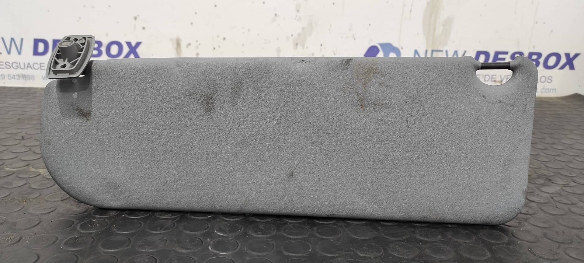 Recambio de PARASOL DERECHO para CITROEN JUMPY Combi Confort (8/9 plazas) RHZ referencia OEM IAM    - GRIS 4