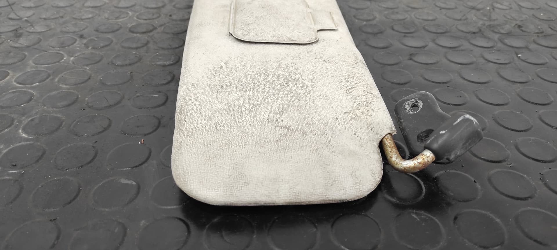 Recambio de PARASOL DERECHO para SUZUKI SAMURAI SJ 413 (SJ) referencia OEM IAM 8