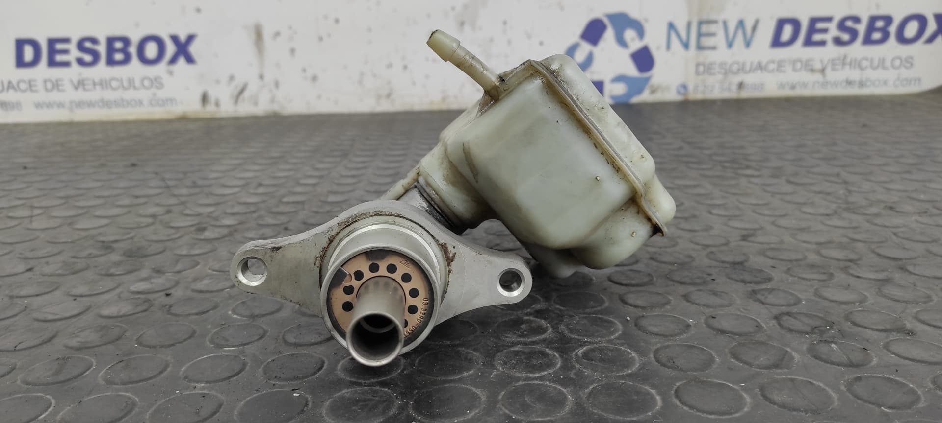 Recambio de BOMBA FRENO para VOLKSWAGEN GOLF V BERLINA (1K1) GT Sport BKD referencia OEM IAM 1K1611301C   - ROJO