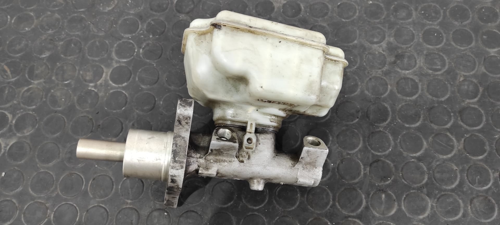 Recambio de BOMBA FRENO para VOLKSWAGEN GOLF V BERLINA (1K1) GT Sport BKD referencia OEM IAM 1K1611301C   - ROJO 2