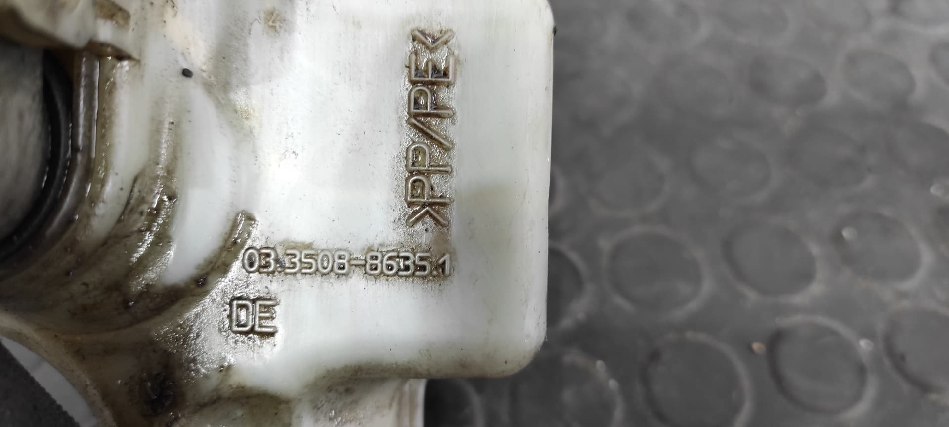 Recambio de BOMBA FRENO para VOLKSWAGEN GOLF V BERLINA (1K1) GT Sport BKD referencia OEM IAM 1K1611301C   - ROJO 4