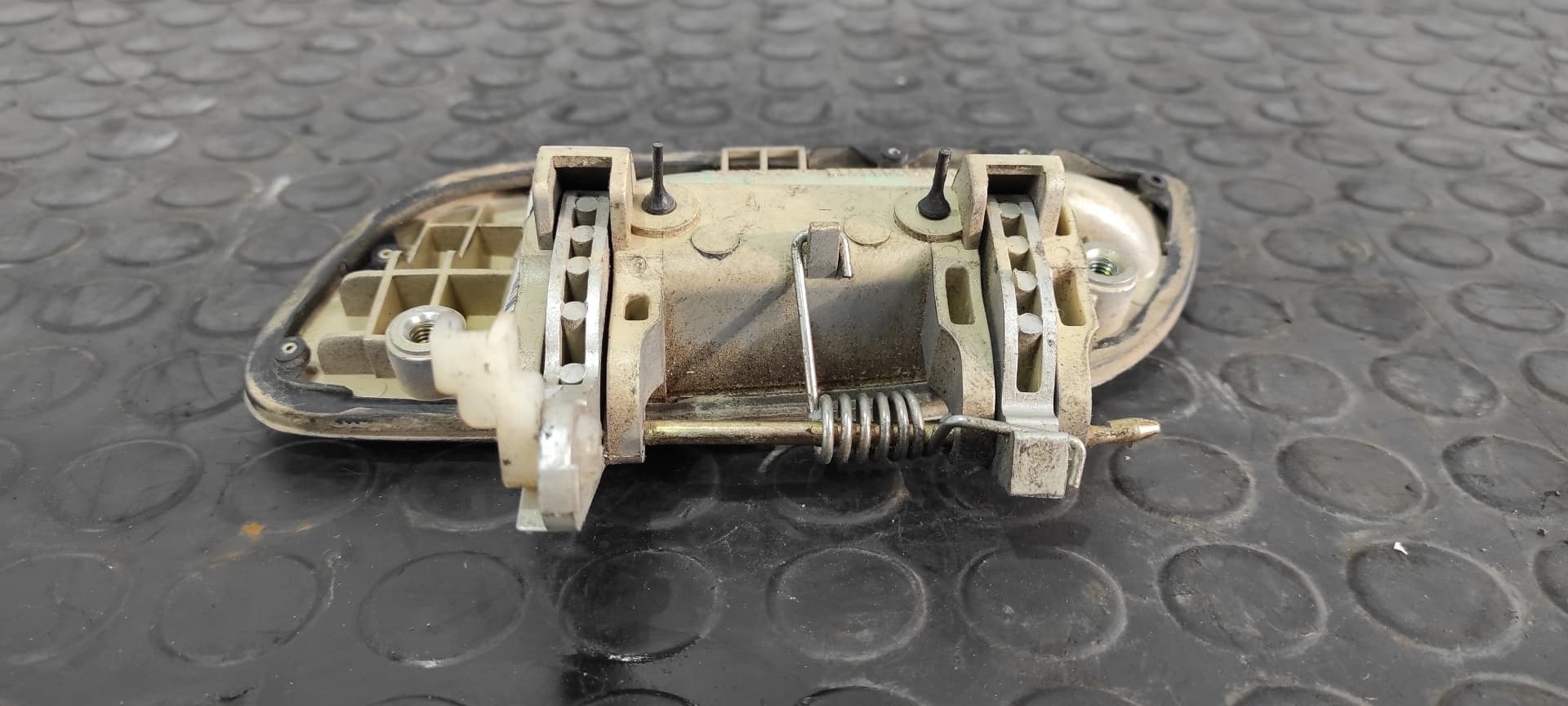 Recambio de MANETA TRASERA DERECHA para HYUNDAI ELANTRA (XD) 2.0 CRDi CAT D4EA referencia OEM IAM 836602D010   - GRIS 2