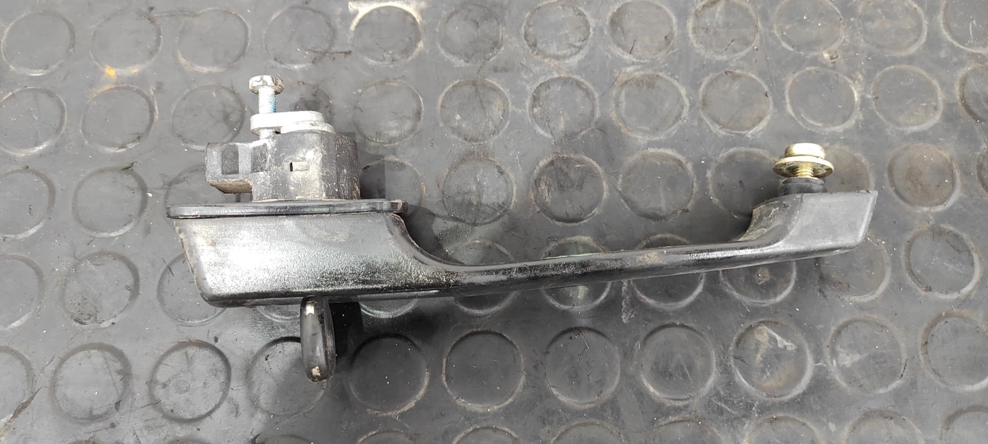 Recambio de MANETA DELANTERA IZQUIERDA para MERCEDES-BENZ MB 100 D CAJA CERRADA / COMBI Caja cerrada  (BM 631.332/342) 616963 referencia OEM IAM    - BLANCO 5